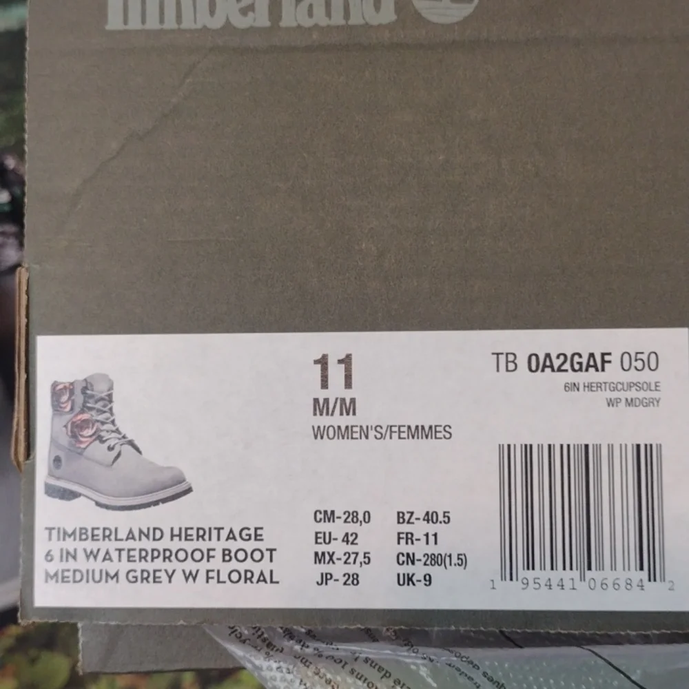 Timberland heritage 6in waterproof boot gray and floral size 11 - Picture 9 of 10